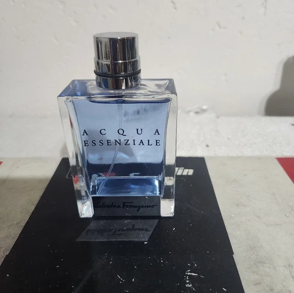 Acqua Essenzialeby Salvatore Ferragamo - Picture 8 of 10